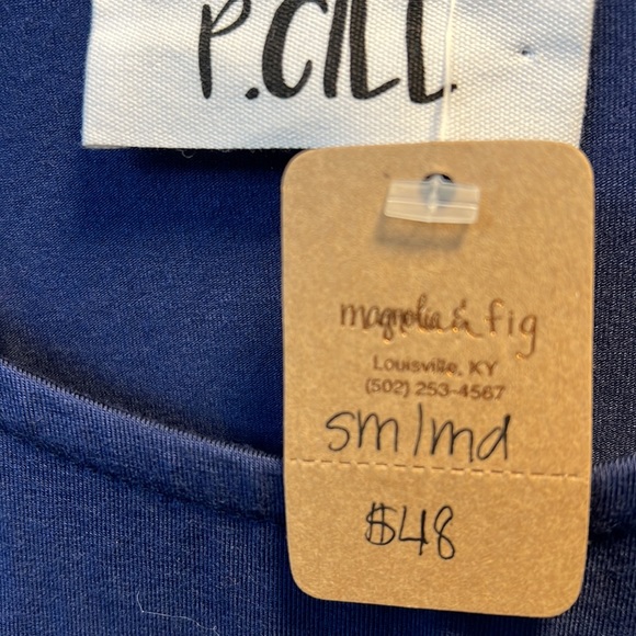 Cozy cotton oversized Tee - Picture 2 of 4